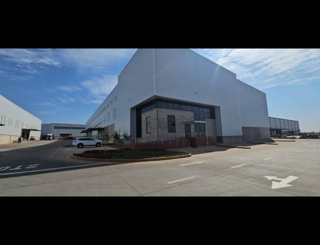 INDUSTRIAL PROPERTY TO RENT IN POMONA
